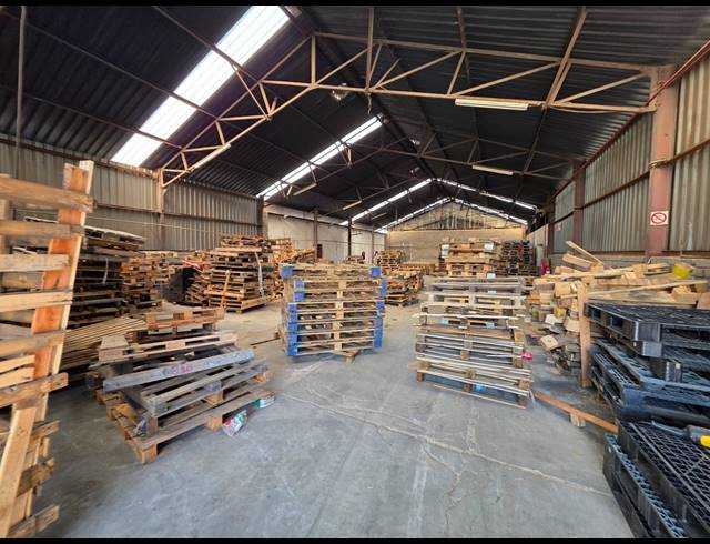4,108M² WAREHOUSE TO LET IN ALRODE